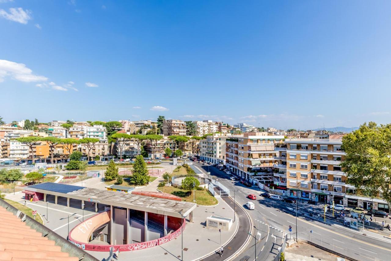 Bbhome Penthouse Bright And Elegant Metro Conca D'oro Appartement